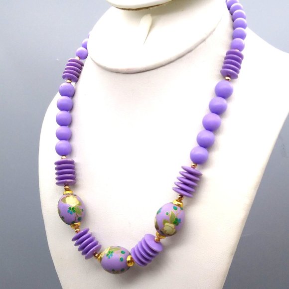 Vintage Purple Elegance Necklace with Hand Painted Floral Beads, Lightweight - Picture 3 of 4